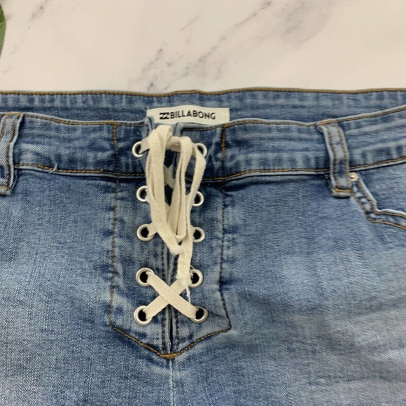 Billabong Womens Lace Up Jean Denim Shorts Size 30 Distressed Cut Offs Stretch - Picture 4 of 8